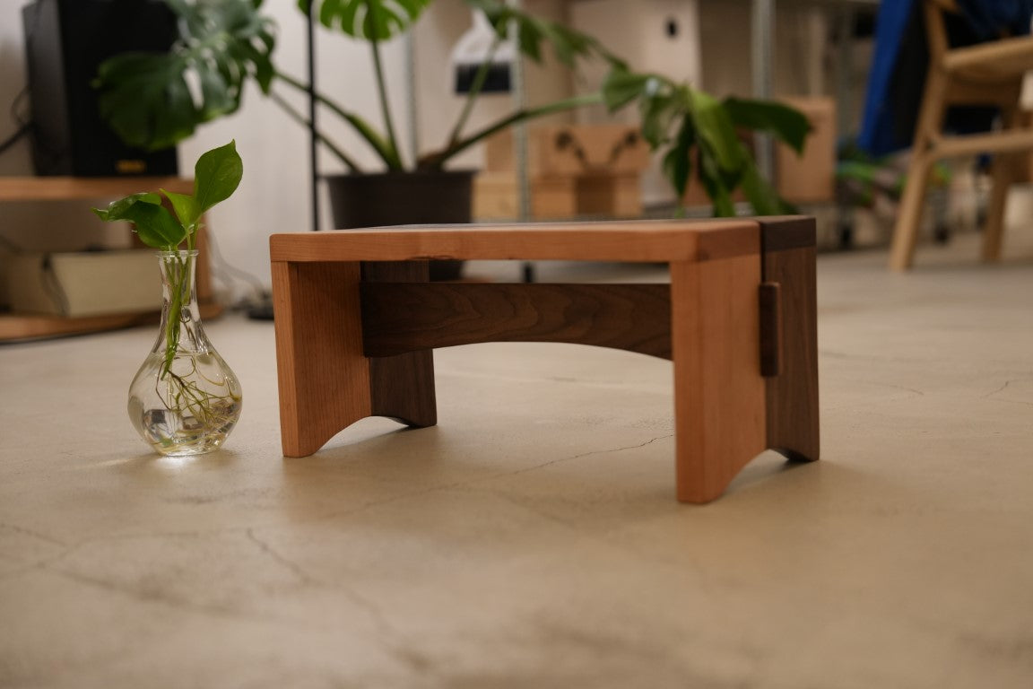 Plan-Stool /cherry and walnut